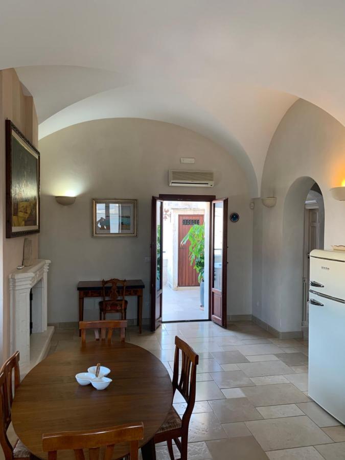 Palazzo Dei Gesuiti Appartamento Con Terrazza Privata Monopoli Exteriör bild