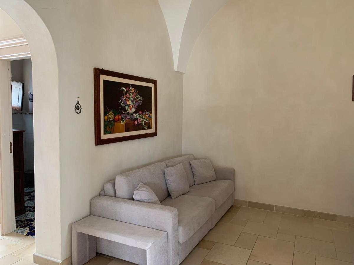 Palazzo Dei Gesuiti Appartamento Con Terrazza Privata Monopoli Exteriör bild